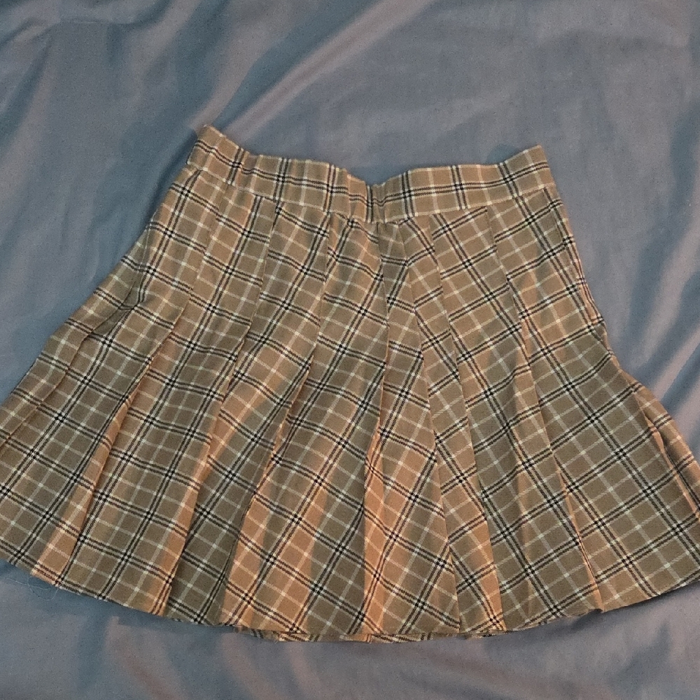 garage | mini preppy pleated plaid skirt
